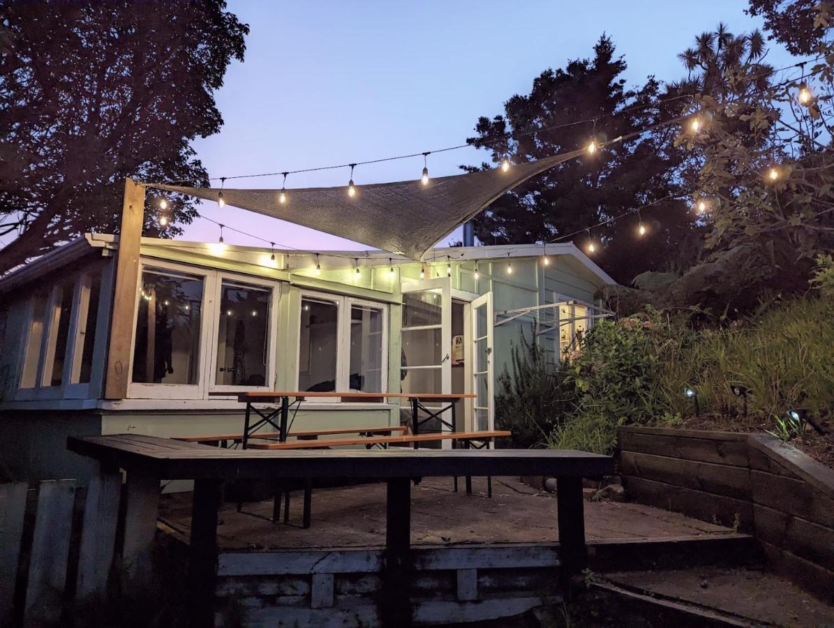 Cox Bay Cottage 라글란 외부 사진