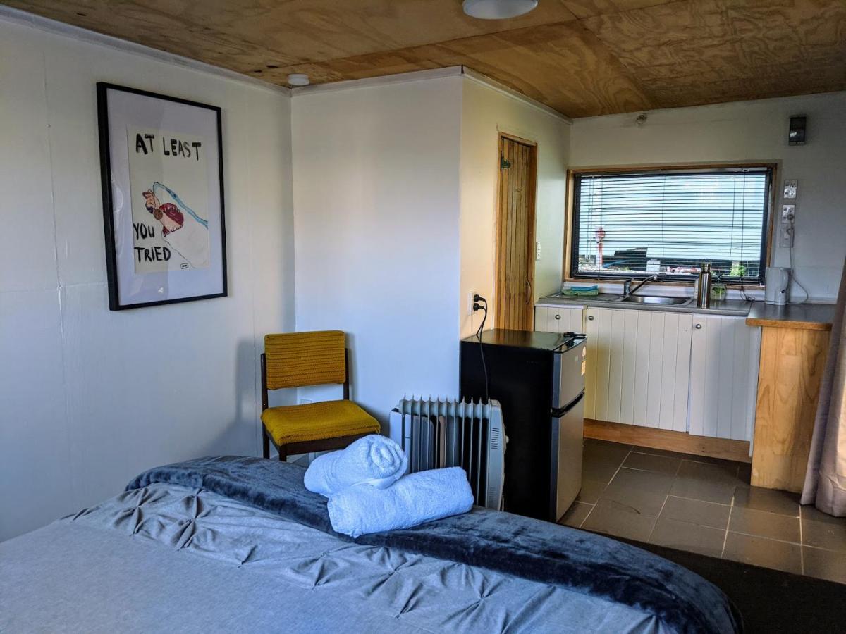 Cox Bay Cottage 라글란 외부 사진